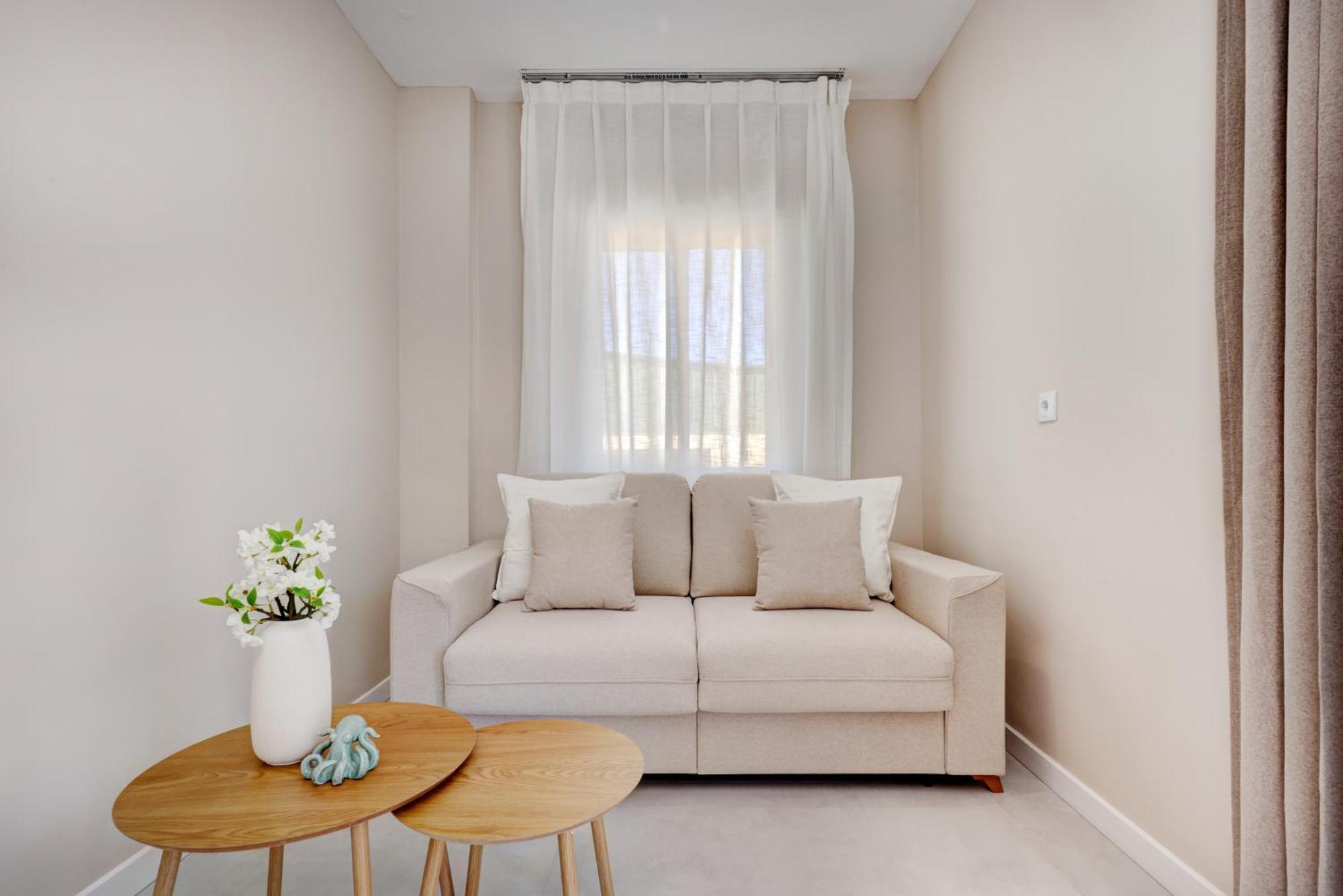 Hostal Puerta Almar Естепона Екстериор снимка